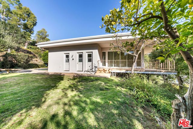 8900 Alto Cedro Drive, Beverly Hills, CA 90210