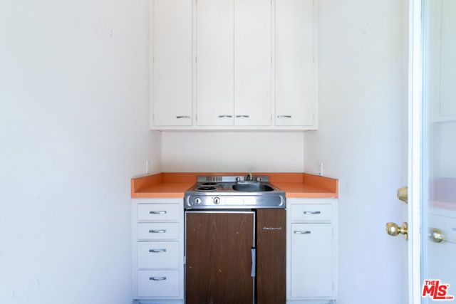 8900 Alto Cedro Drive, Beverly Hills, CA 90210