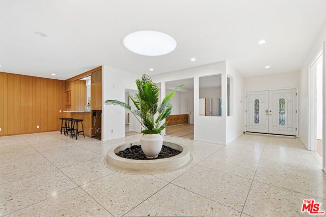 8900 Alto Cedro Drive, Beverly Hills, CA 90210