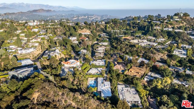 8900 Alto Cedro Drive, Beverly Hills, CA 90210