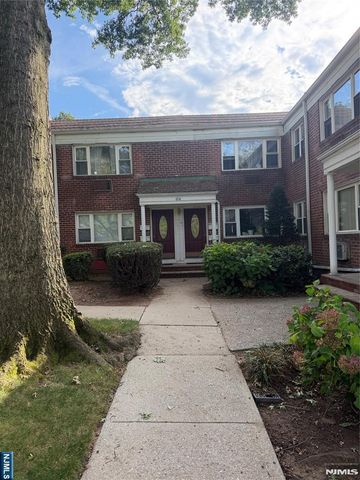 184 Hillside Avenue I2, Leonia, NJ 07605