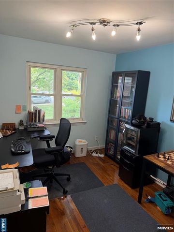 184 Hillside Avenue I2, Leonia, NJ 07605