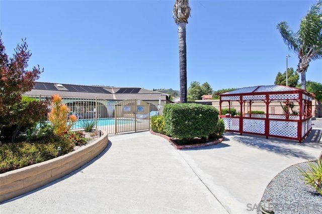 1401 El Norte Parkway SPC 282, San Marcos, CA 92069