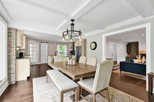 1005 Lone Tree ROAD, Elm Grove, WI 53122