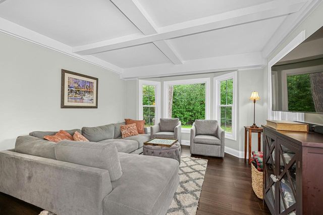 1005 Lone Tree ROAD, Elm Grove, WI 53122