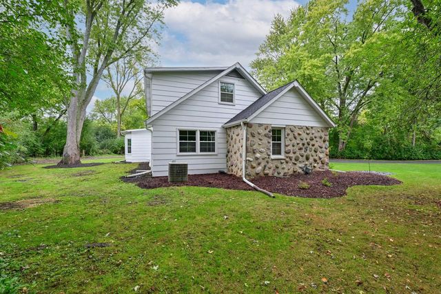 1005 Lone Tree ROAD, Elm Grove, WI 53122