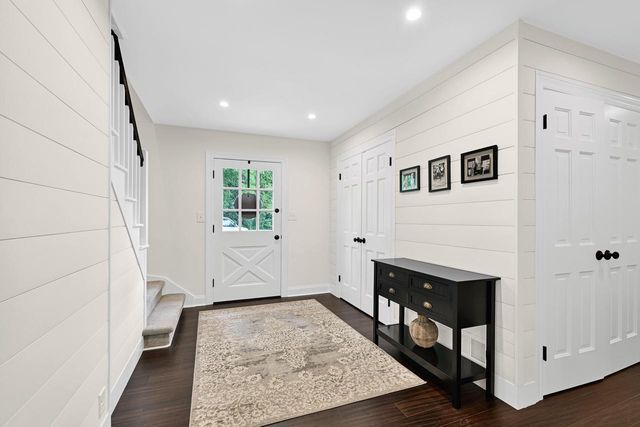 1005 Lone Tree ROAD, Elm Grove, WI 53122