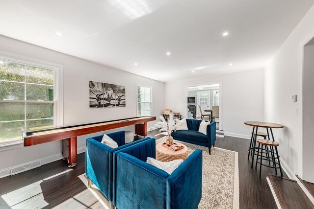 1005 Lone Tree ROAD, Elm Grove, WI 53122