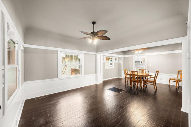 2570 41st St, Sacramento, CA 95817