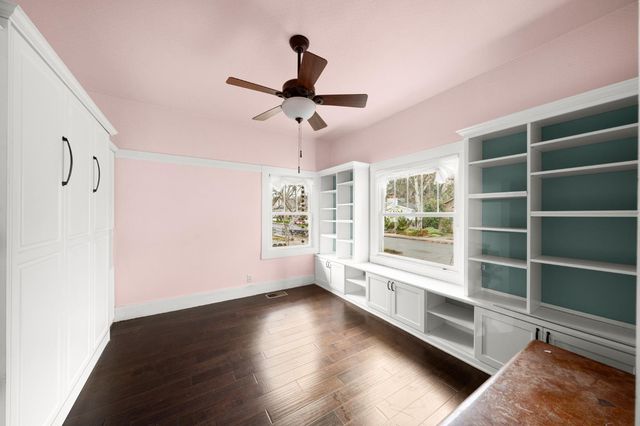 2570 41st St, Sacramento, CA 95817