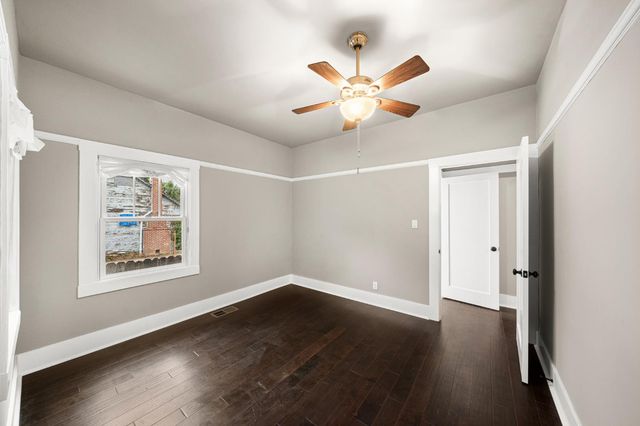 2570 41st St, Sacramento, CA 95817