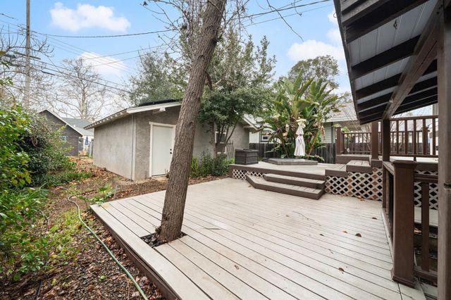 2570 41st St, Sacramento, CA 95817