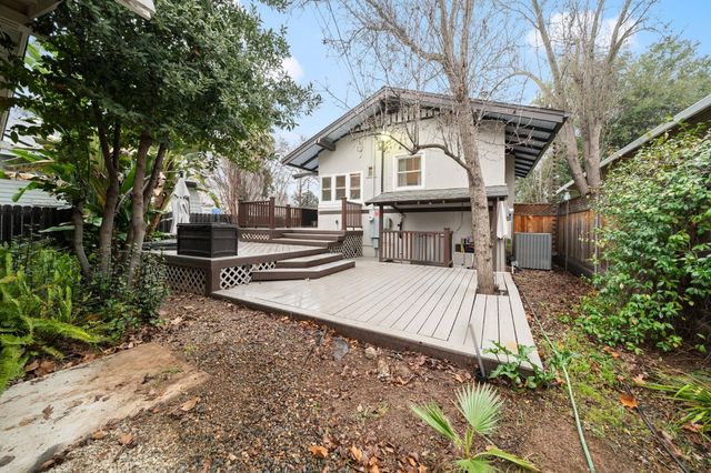 2570 41st St, Sacramento, CA 95817