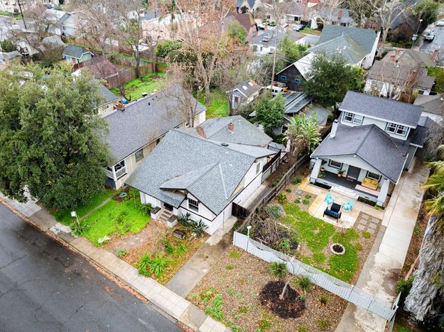 2570 41st St, Sacramento, CA 95817