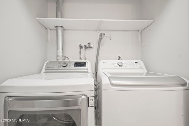 908 Morning Glory Court, Jackson, NJ 08527