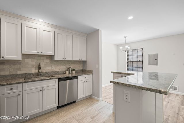 908 Morning Glory Court, Jackson, NJ 08527