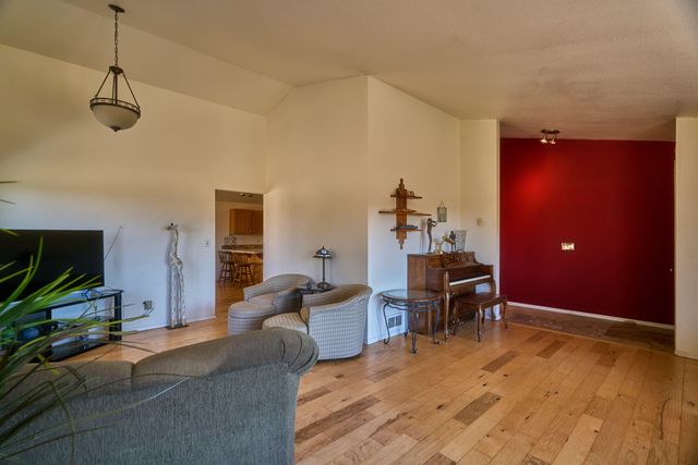 7505 Torrey Pines Terrace, Eagle Point, OR 97524