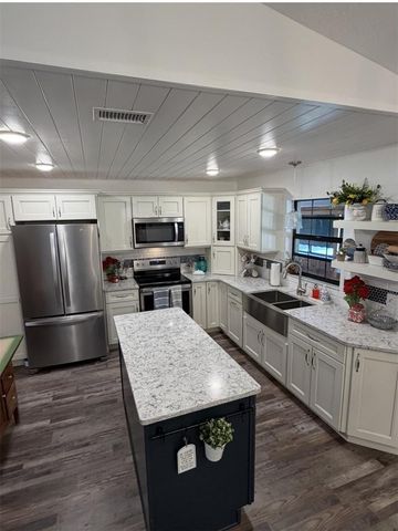 2810 HILLIARD ISLE ROAD, Kissimmee, FL 34744
