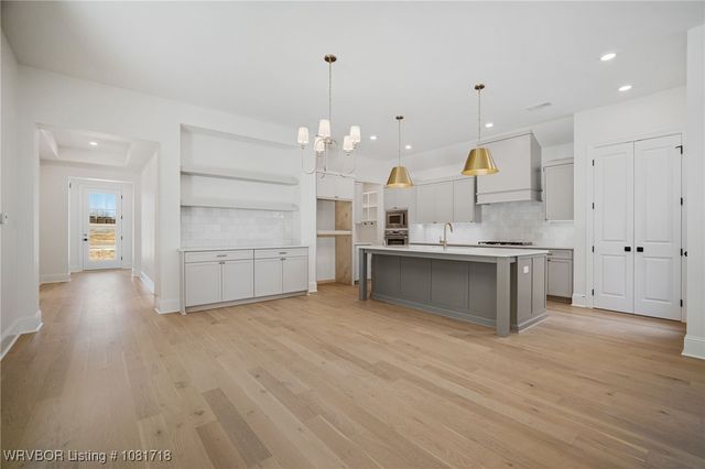 7627 Woodbine Lane, Fort Smith, AR 72916