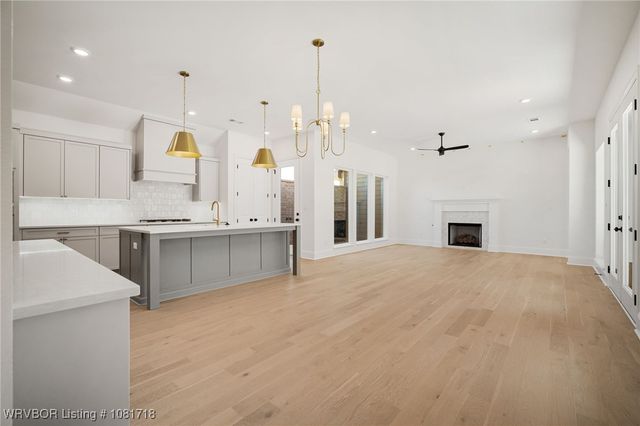 7627 Woodbine Lane, Fort Smith, AR 72916