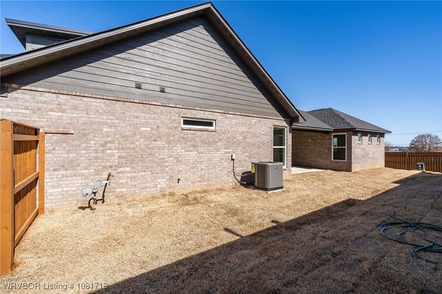 7627 Woodbine Lane, Fort Smith, AR 72916