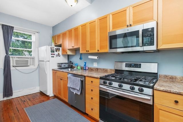126 Butler Rd, Quincy, MA 02169