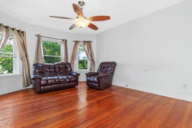 126 Butler Rd, Quincy, MA 02169