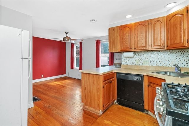 126 Butler Rd, Quincy, MA 02169