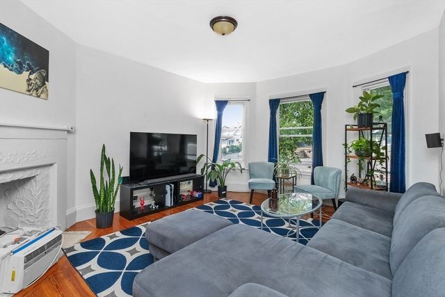 126 Butler Rd, Quincy, MA 02169