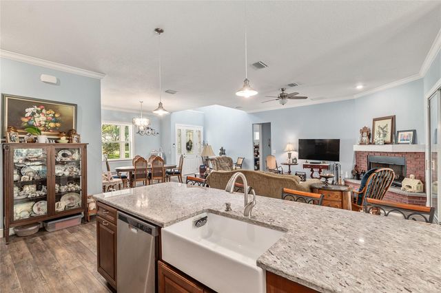 206 SE 15TH AVENUE, Ocala, FL 34471