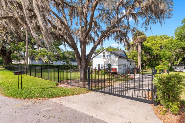 206 SE 15TH AVENUE, Ocala, FL 34471