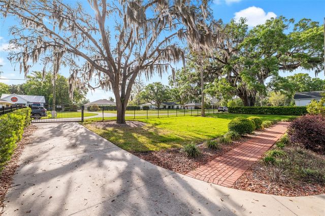 206 SE 15TH AVENUE, Ocala, FL 34471