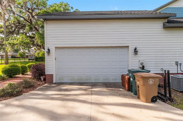 206 SE 15TH AVENUE, Ocala, FL 34471