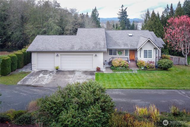 1341 Salt Point Place E, Port Orchard, WA 98366