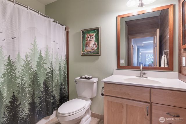 1341 Salt Point Place E, Port Orchard, WA 98366