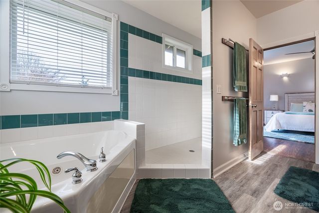 1341 Salt Point Place E, Port Orchard, WA 98366