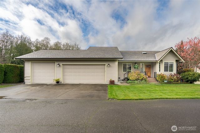 1341 Salt Point Place E, Port Orchard, WA 98366