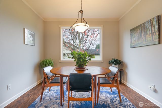 1341 Salt Point Place E, Port Orchard, WA 98366