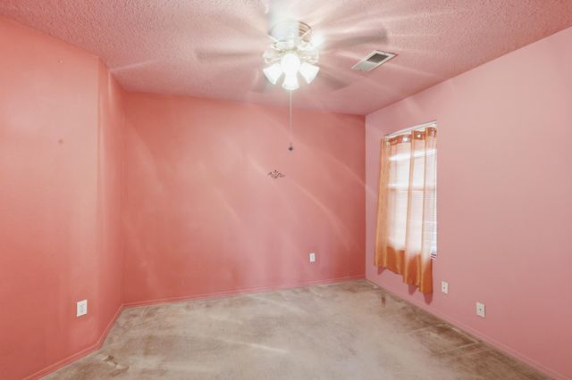 5724 Aida Road NW, Albuquerque, NM 87114