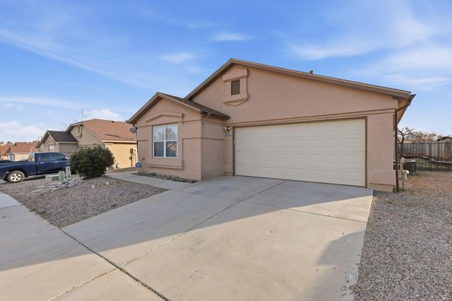 5724 Aida Road NW, Albuquerque, NM 87114