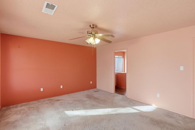 5724 Aida Road NW, Albuquerque, NM 87114