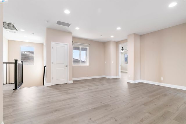 967 Dainty Ave., Brentwood, CA 94513