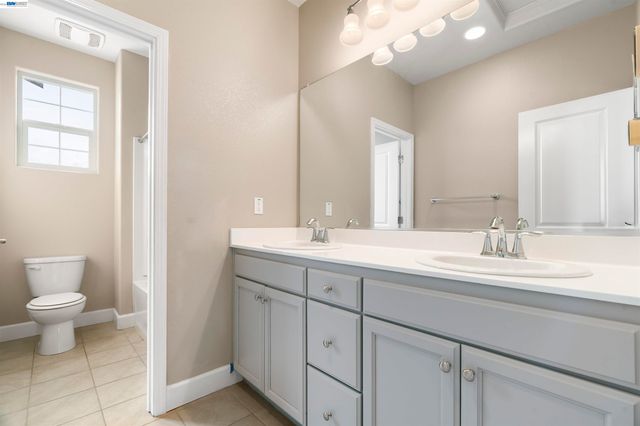 967 Dainty Ave., Brentwood, CA 94513