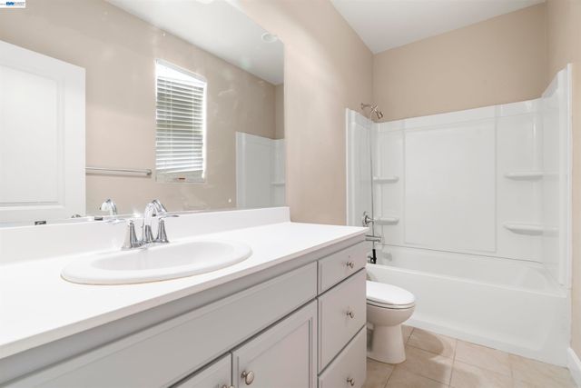 967 Dainty Ave., Brentwood, CA 94513