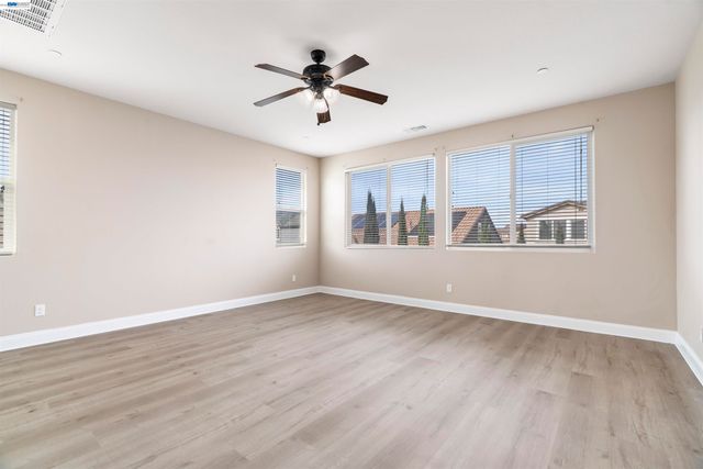 967 Dainty Ave., Brentwood, CA 94513