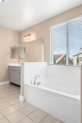 967 Dainty Ave., Brentwood, CA 94513