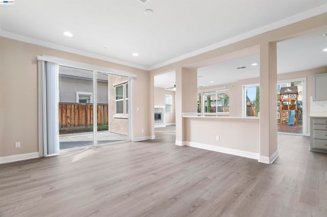 967 Dainty Ave., Brentwood, CA 94513