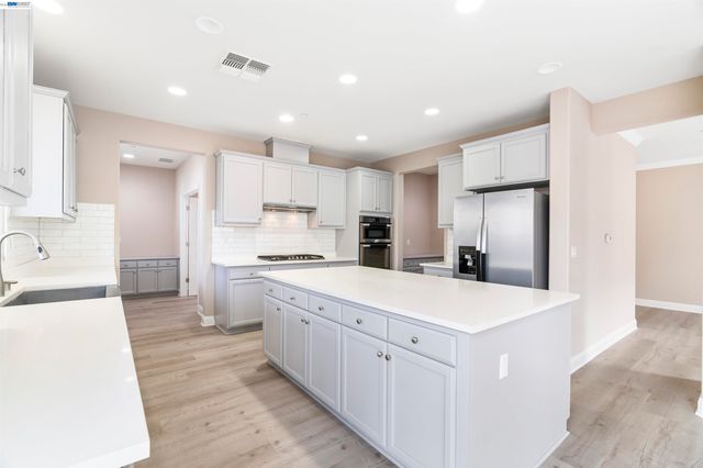 967 Dainty Ave., Brentwood, CA 94513