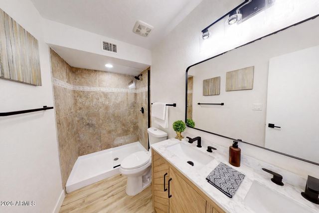 1416 N ROWEN Circle, Mesa, AZ 85207