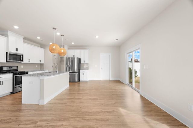 338 Pewter Circle, Simpsonville, SC 29680